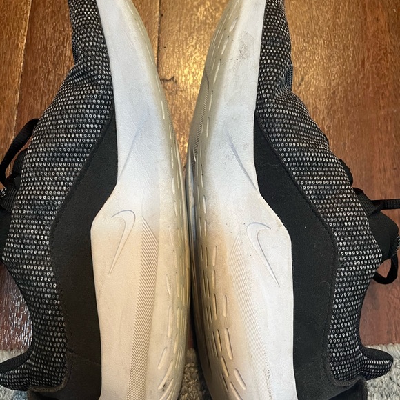 Nike sneakers - Picture 6 of 8